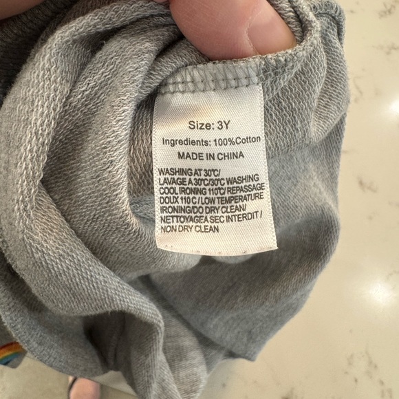 Colorful Kids' 2T/3T Graphic Sweatshirt - Picture 5 of 5